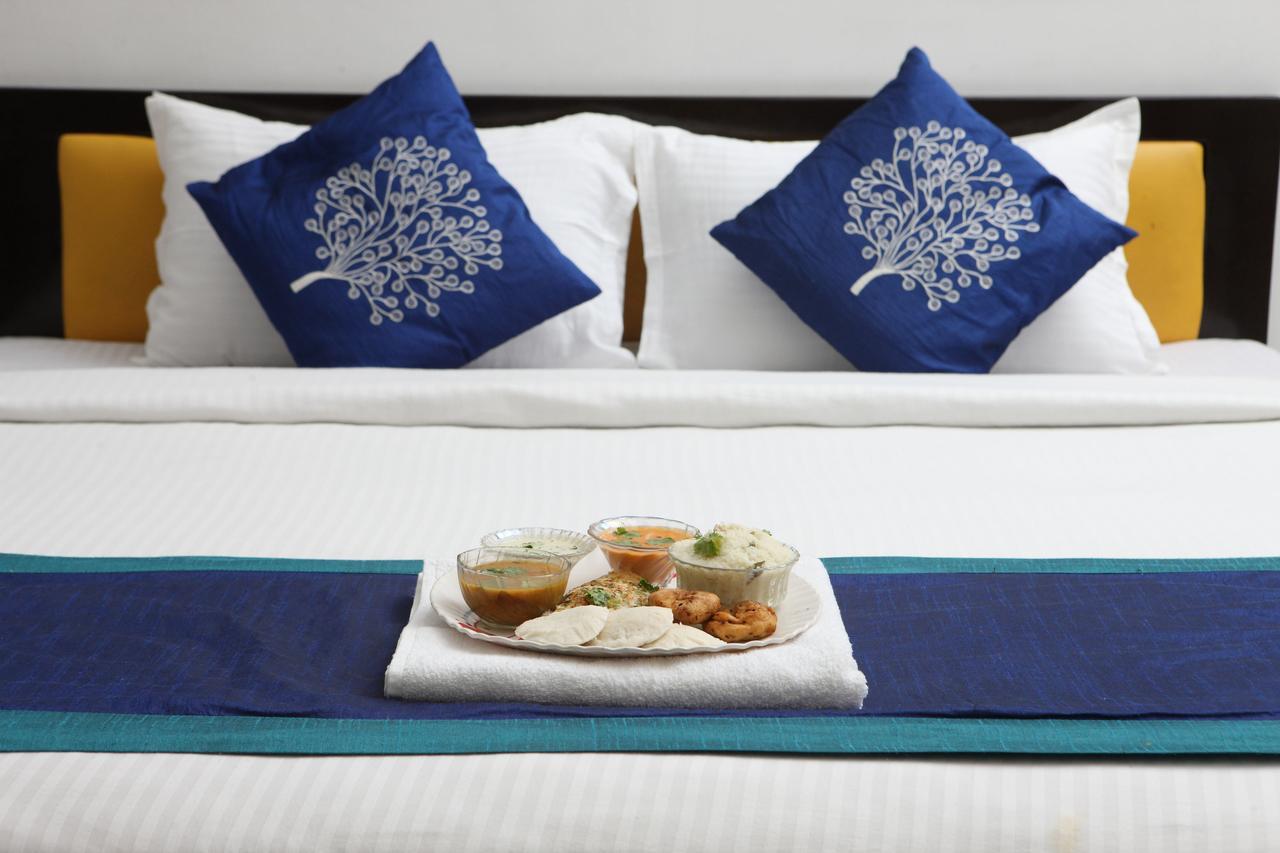Oyo 935 Hotel Palkhee Мумбаи Экстерьер фото