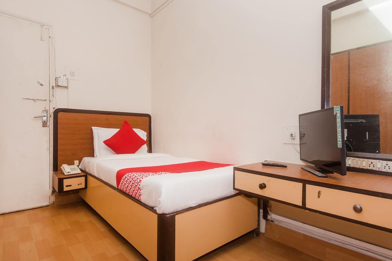 Oyo 935 Hotel Palkhee Мумбаи Экстерьер фото